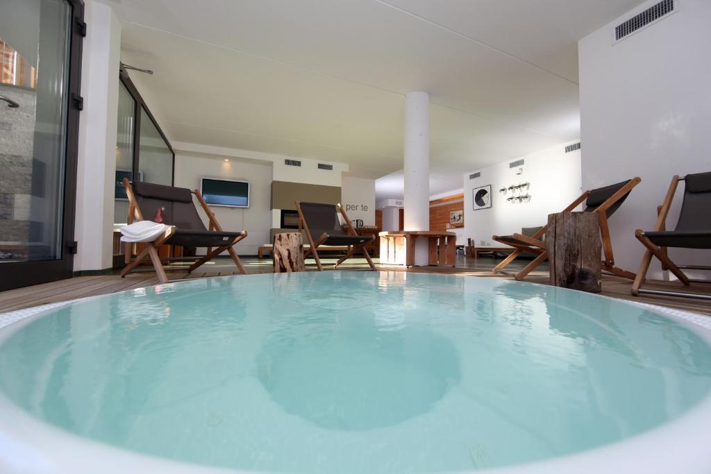 Aparthotel Baita Aurora à Predazzo Extérieur photo
