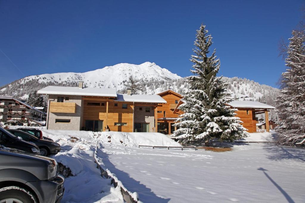 Aparthotel Baita Aurora à Predazzo Extérieur photo